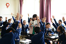 美女日皮大奶在线君谊中学“新初中”